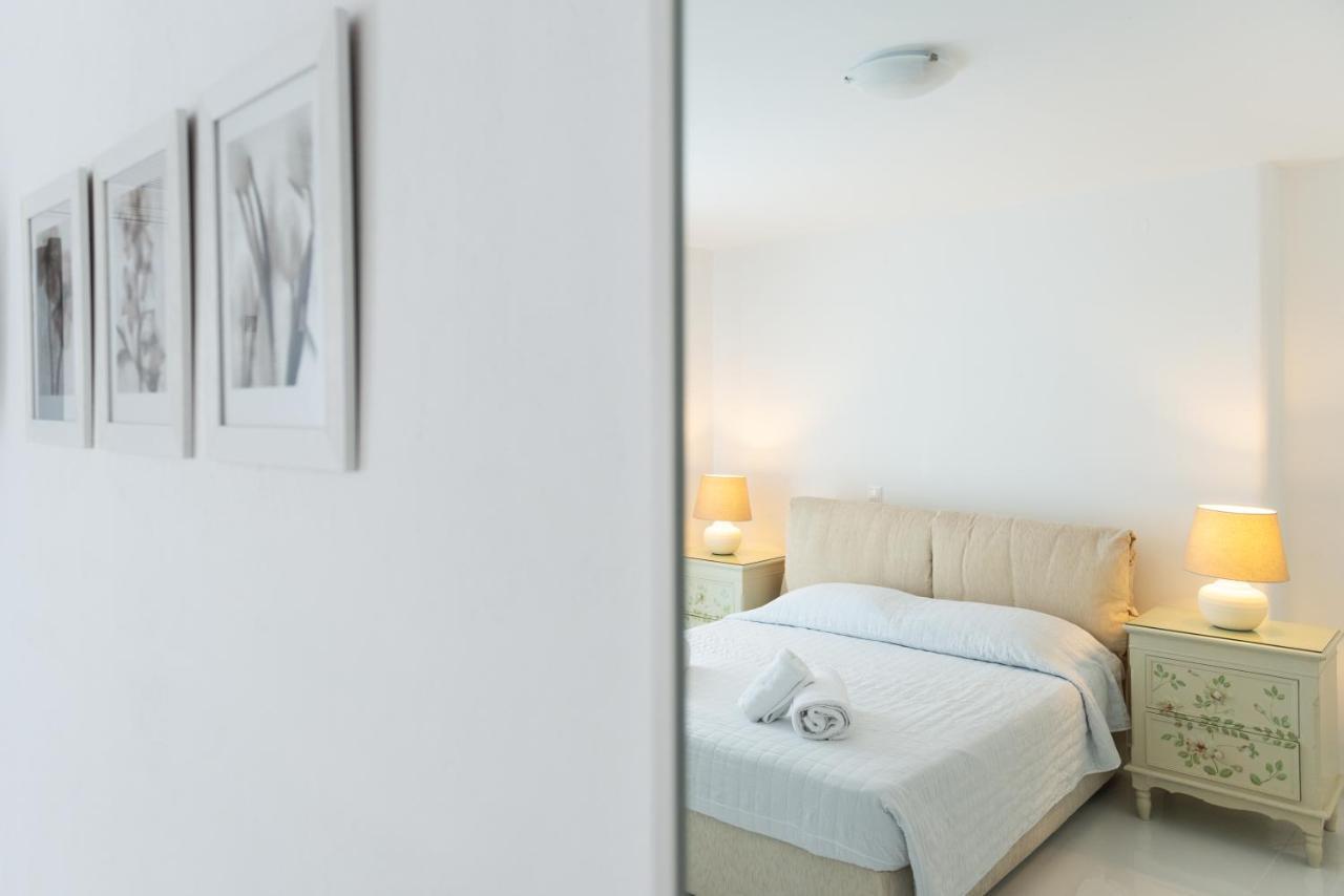 Aeri Villas & Apartments เตลอส ภายนอก รูปภาพ