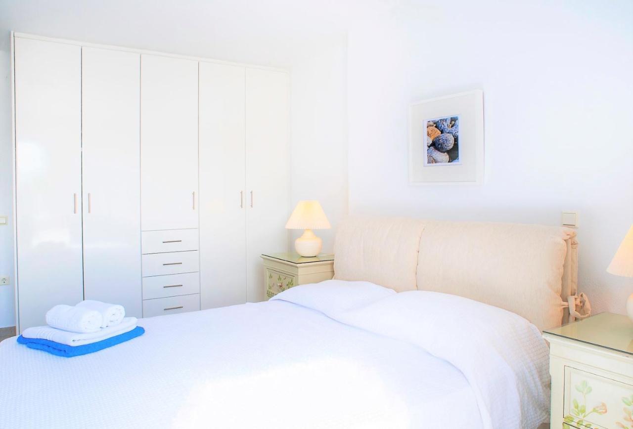 Aeri Villas & Apartments เตลอส ภายนอก รูปภาพ